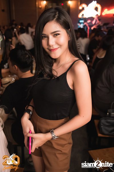 Aof Pongsak at 20Something Bar — photo 39