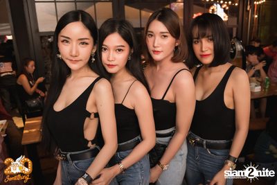Aof Pongsak at 20Something Bar — photo 68