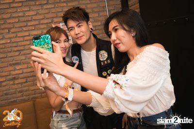Aof Pongsak at 20Something Bar — photo 77
