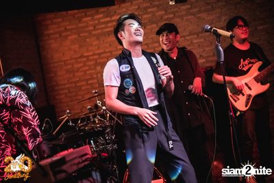 Aof Pongsak at 20Something Bar — photo 105