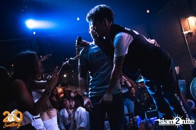 Aof Pongsak at 20Something Bar — photo 136
