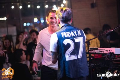 Aof Pongsak at 20Something Bar — photo 142
