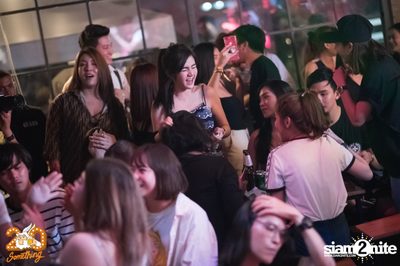 Aof Pongsak at 20Something Bar — photo 143