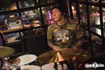 Ammy The Bottom Blues ที่ เมลโล่ ทองหล่อ — photo 26