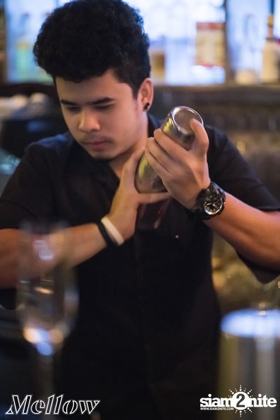 Ammy The Bottom Blues ที่ เมลโล่ ทองหล่อ — photo 41