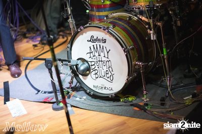 Ammy The Bottom Blues ที่ เมลโล่ ทองหล่อ — photo 71