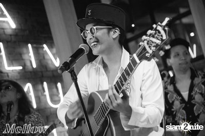 Ammy The Bottom Blues ที่ เมลโล่ ทองหล่อ — photo 85