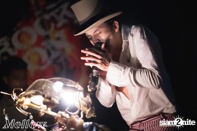 Ammy The Bottom Blues ที่ เมลโล่ ทองหล่อ — photo 106