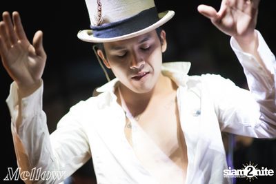 Ammy The Bottom Blues ที่ เมลโล่ ทองหล่อ — photo 108