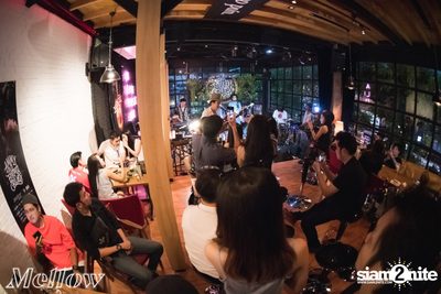 Ammy The Bottom Blues ที่ เมลโล่ ทองหล่อ — photo 117