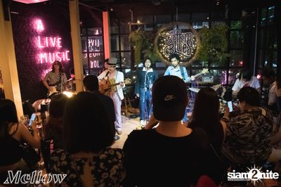 Ammy The Bottom Blues ที่ เมลโล่ ทองหล่อ — photo 122