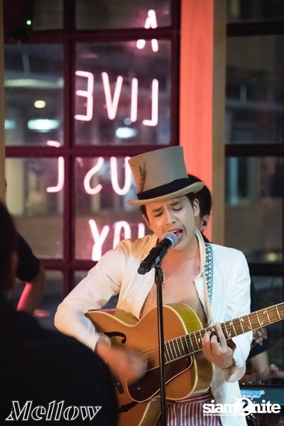 Ammy The Bottom Blues ที่ เมลโล่ ทองหล่อ — photo 123