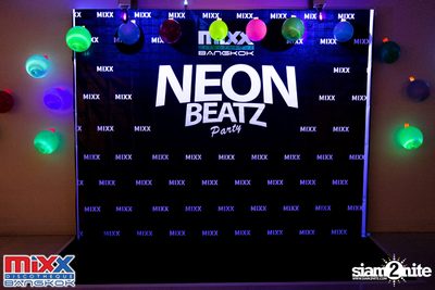 Neon BeatZ Party at MIXX Bangkok — photo 2