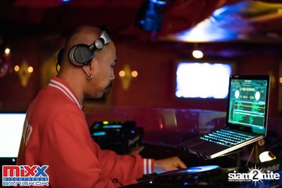 Neon BeatZ Party at MIXX Bangkok — photo 14