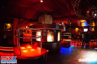 Neon BeatZ Party at MIXX Bangkok — photo 19