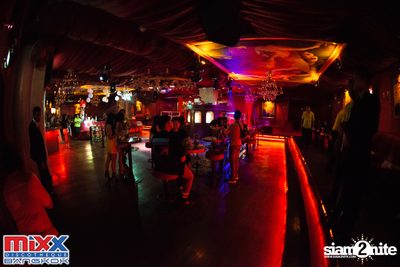 Neon BeatZ Party at MIXX Bangkok — photo 20