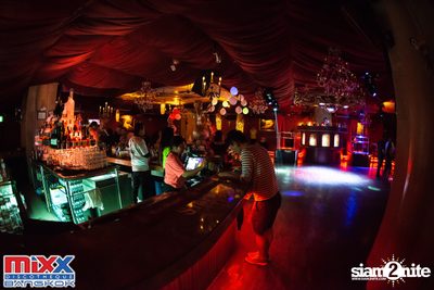Neon BeatZ Party at MIXX Bangkok — photo 21