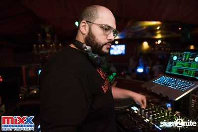 Neon BeatZ Party at MIXX Bangkok — photo 63