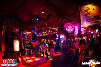 Neon BeatZ Party at MIXX Bangkok — photo 64