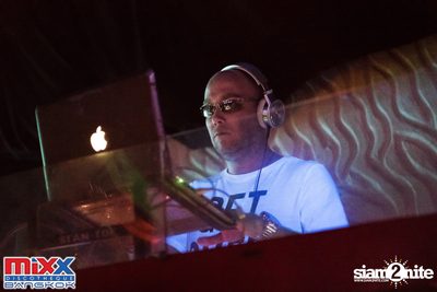 Neon BeatZ Party at MIXX Bangkok — photo 81