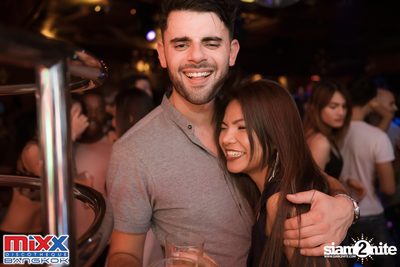 Neon BeatZ Party at MIXX Bangkok — photo 84