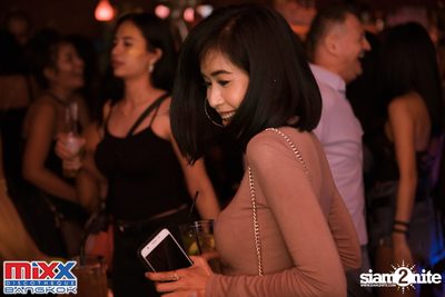 Neon BeatZ Party at MIXX Bangkok — photo 89
