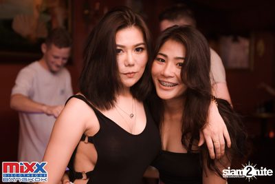 Neon BeatZ Party at MIXX Bangkok — photo 92