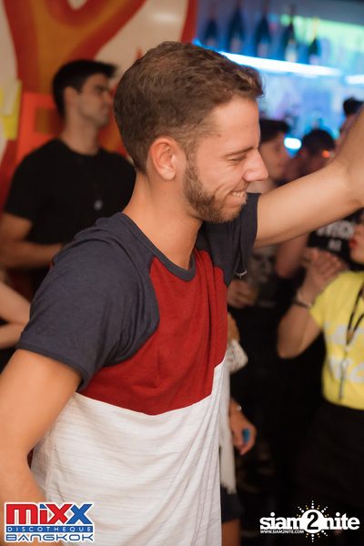 Neon BeatZ Party at MIXX Bangkok — photo 105
