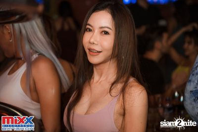 Neon BeatZ Party at MIXX Bangkok — photo 135