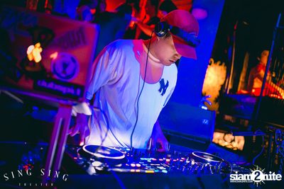 BLING IT กับ Bangkok Invaders ที่ ซิง ซิง เธียเตอร์ — photo 12