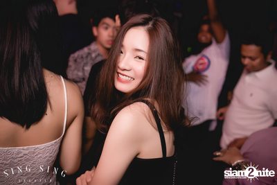BLING IT กับ Bangkok Invaders ที่ ซิง ซิง เธียเตอร์ — photo 34