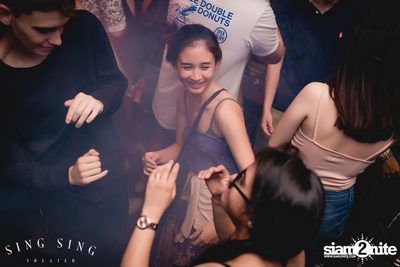 BLING IT กับ Bangkok Invaders ที่ ซิง ซิง เธียเตอร์ — photo 39