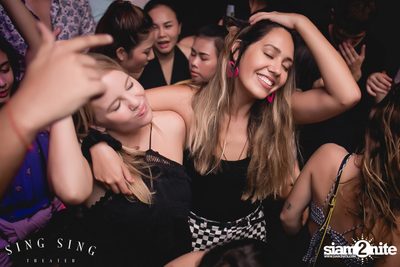 BLING IT กับ Bangkok Invaders ที่ ซิง ซิง เธียเตอร์ — photo 48