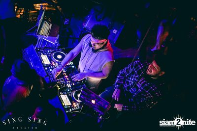 BLING IT กับ Bangkok Invaders ที่ ซิง ซิง เธียเตอร์ — photo 79