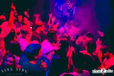 BLING IT กับ Bangkok Invaders ที่ ซิง ซิง เธียเตอร์ — photo 92