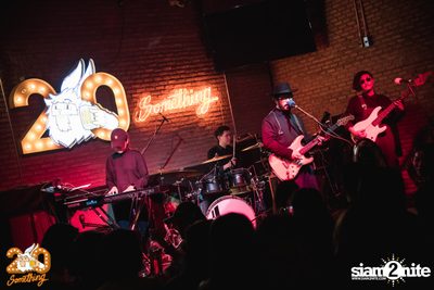 Sqweez Animal x The Parkinson at 20Something Bar — photo 40