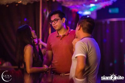 Charmers: Friday Ladies Night at Luna Lounge — photo 29