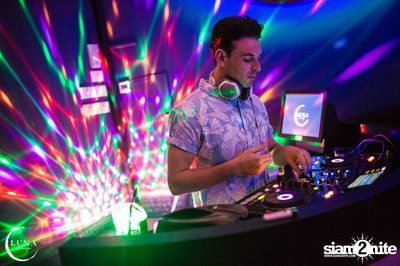 Charmers: Friday Ladies Night at Luna Lounge — photo 41