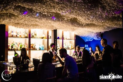 Charmers: Friday Ladies Night at Luna Lounge — photo 44