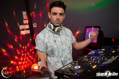 Charmers: Friday Ladies Night at Luna Lounge — photo 76