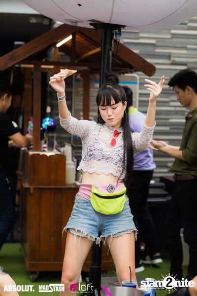 Splash Pool Party at SPLASH at Aloft — photo 4
