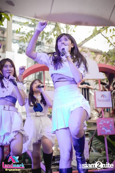 Landmark Organizer pres. Cute Unicorn x Sweat 16 Mini Concert — photo 58