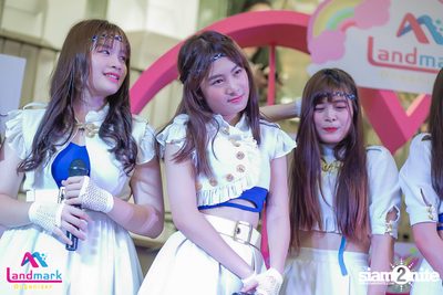 Landmark Organizer pres. Cute Unicorn x Sweat 16 Mini Concert — photo 79