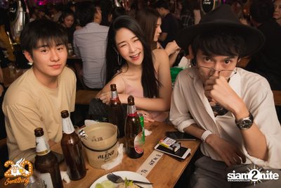 Klear at 20Something Bar — photo 8
