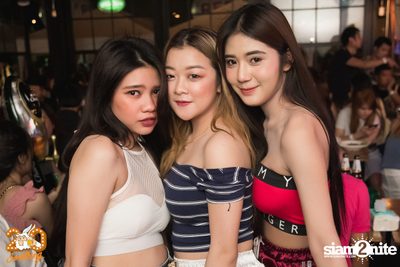 Klear at 20Something Bar — photo 15