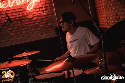 Klear at 20Something Bar — photo 93