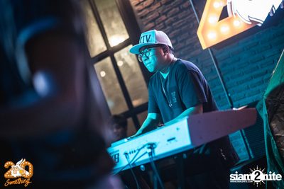 Klear at 20Something Bar — photo 99