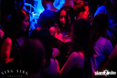 BLING IT กับ Bangkok Invaders ที่ ซิง ซิง เธียเตอร์ — photo 19