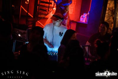 BLING IT กับ Bangkok Invaders ที่ ซิง ซิง เธียเตอร์ — photo 21