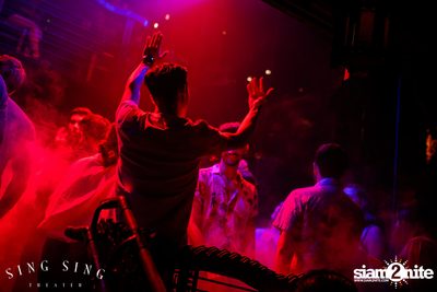 BLING IT กับ Bangkok Invaders ที่ ซิง ซิง เธียเตอร์ — photo 28